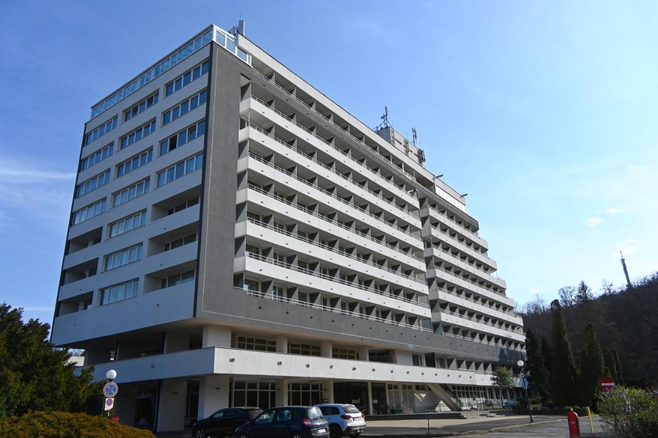 Hotel Szieszta Sopron Exterior photo